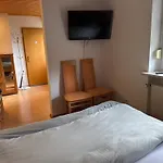 Gemuetliche Ferienwohnung Naehe Schloss Benrath & Rhein Duesseldorf Urdenbach